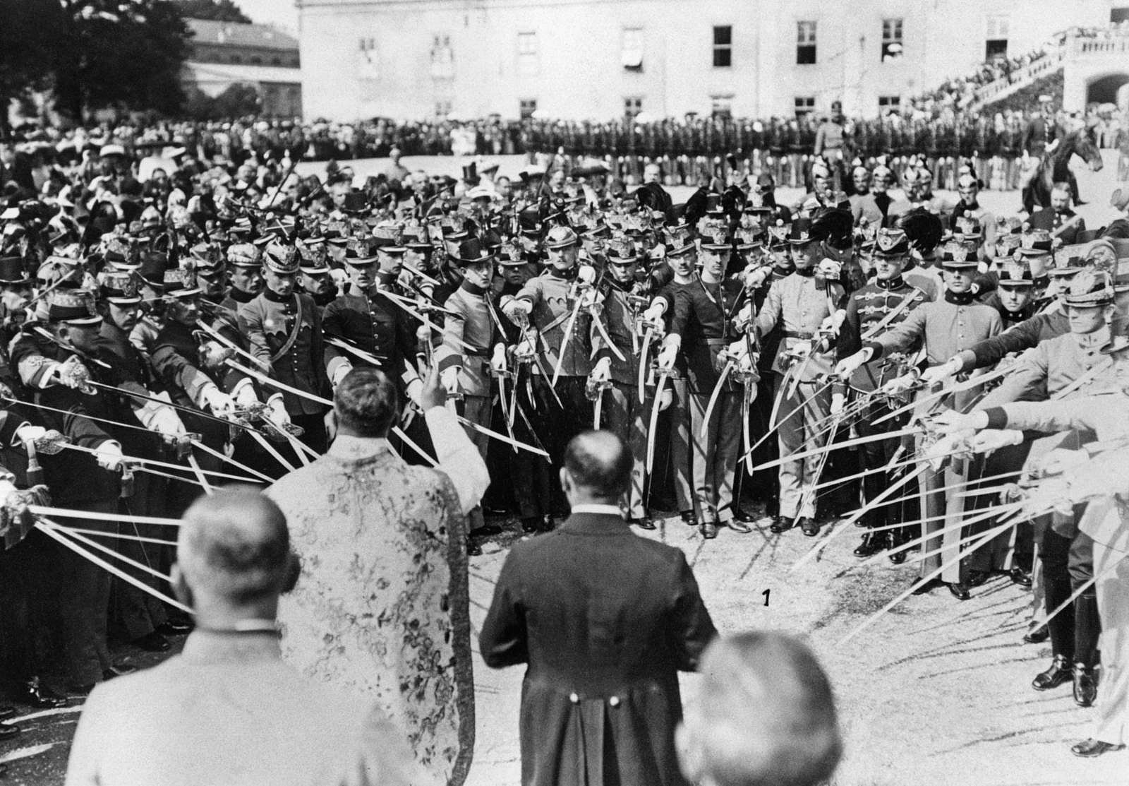 Die Burg 1945